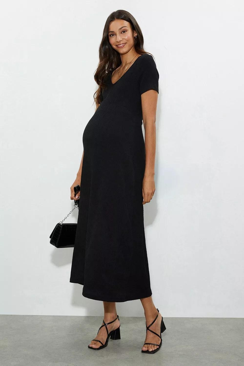 Black maternity sale bridesmaid dress