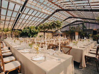 25 Large Wedding Venues with Space for 200 to 2,000 Guests