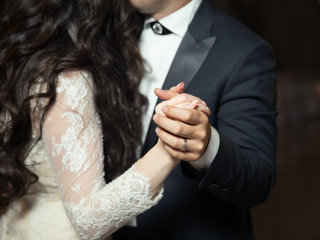 Are You Familiar With the 4 Wedding Industry Seasons?