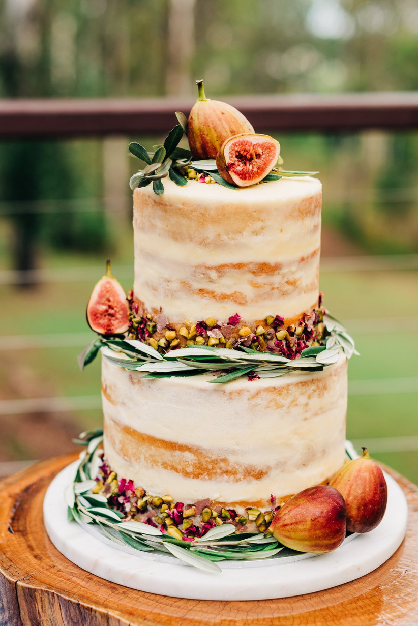 40+ Elegant and Simple White Wedding Cakes Ideas - Page 4 