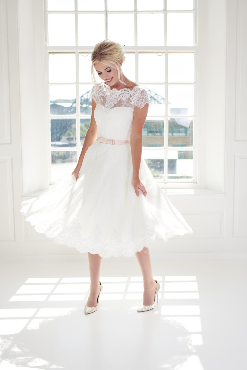 wedding dresses for small girls