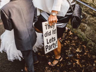 What Is an Anniversary Reception? Everything You Need to Know About the Latest Wedding Trend