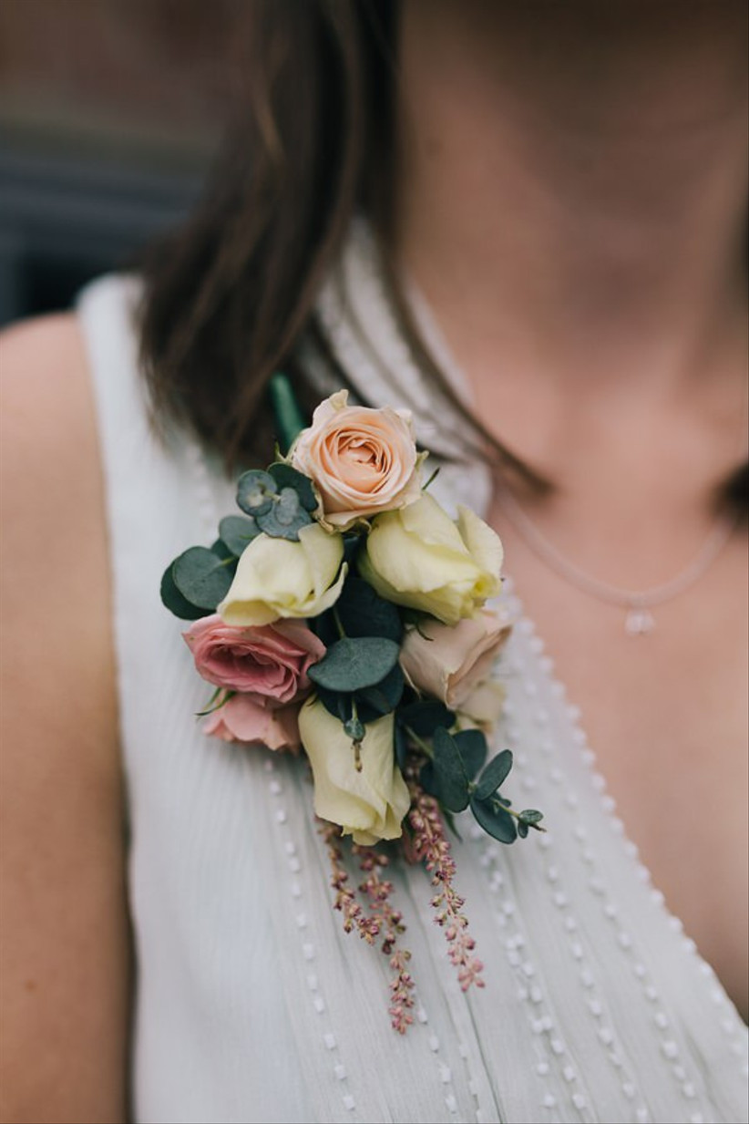 28-unique-wedding-buttonhole-ideas