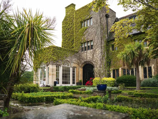 Pennyhill Park Spa & Hotel: A Luxurious Surrey Wedding Venue You Need to Know About