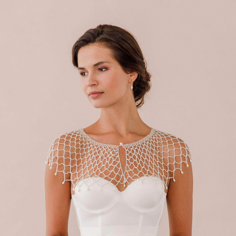 bridal-coverups-britten-weddings-capelet.jpg