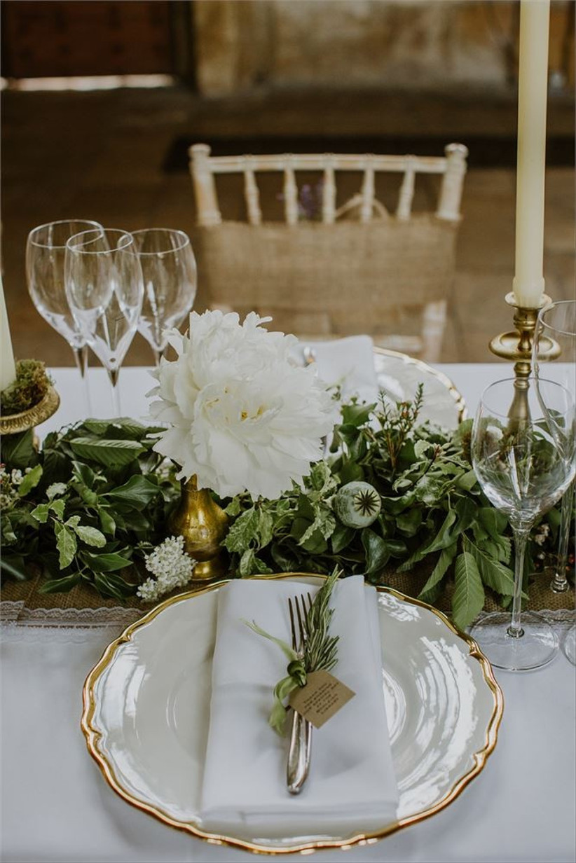 simple wedding table decorations