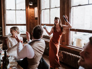 45 Short, Funny Wedding Toasts & One Liners