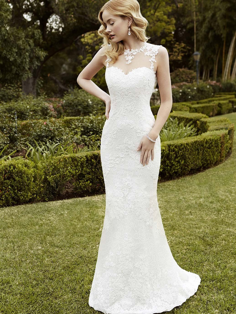 wedding dresses for petite small bust