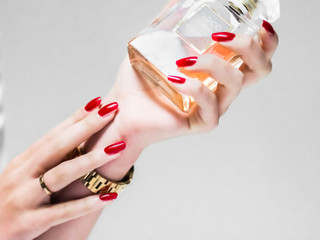 Best Wedding Perfumes: What to Buy & How to Make it Last All Day