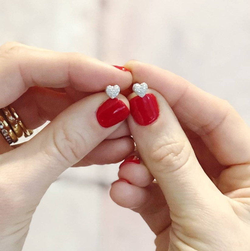 Серьги NOTHS с бриллиантами Маленькие гвоздики в форме сердца
