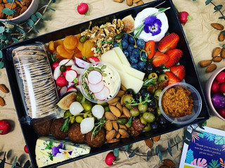 Grazing Tables: 15 Ideas & How to Make Your Own
