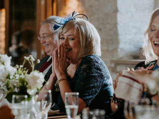 How to Write an Amazing Mother of the Bride Speech
