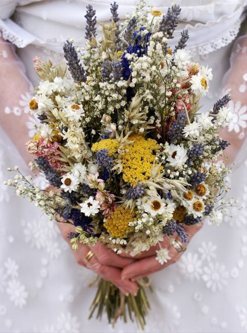 bouquet wildflower flowers brides whimsical