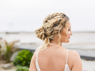40 Gorgeous Half Up Half Down Wedding Hairstyles