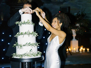 20 Simple Wedding Cakes to Suit All Celebrations