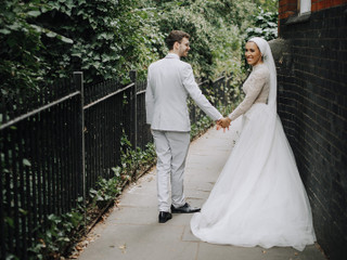 A Laidback, Contemporary Wedding at Islington Town Hall with an Ersa Atelier Gown