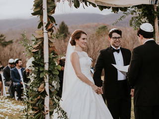 What to Expect at a Jewish Wedding: The Ceremony and Traditions Explained