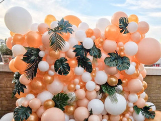 How to Create a Beautiful Balloon Wall in 5 Easy Steps