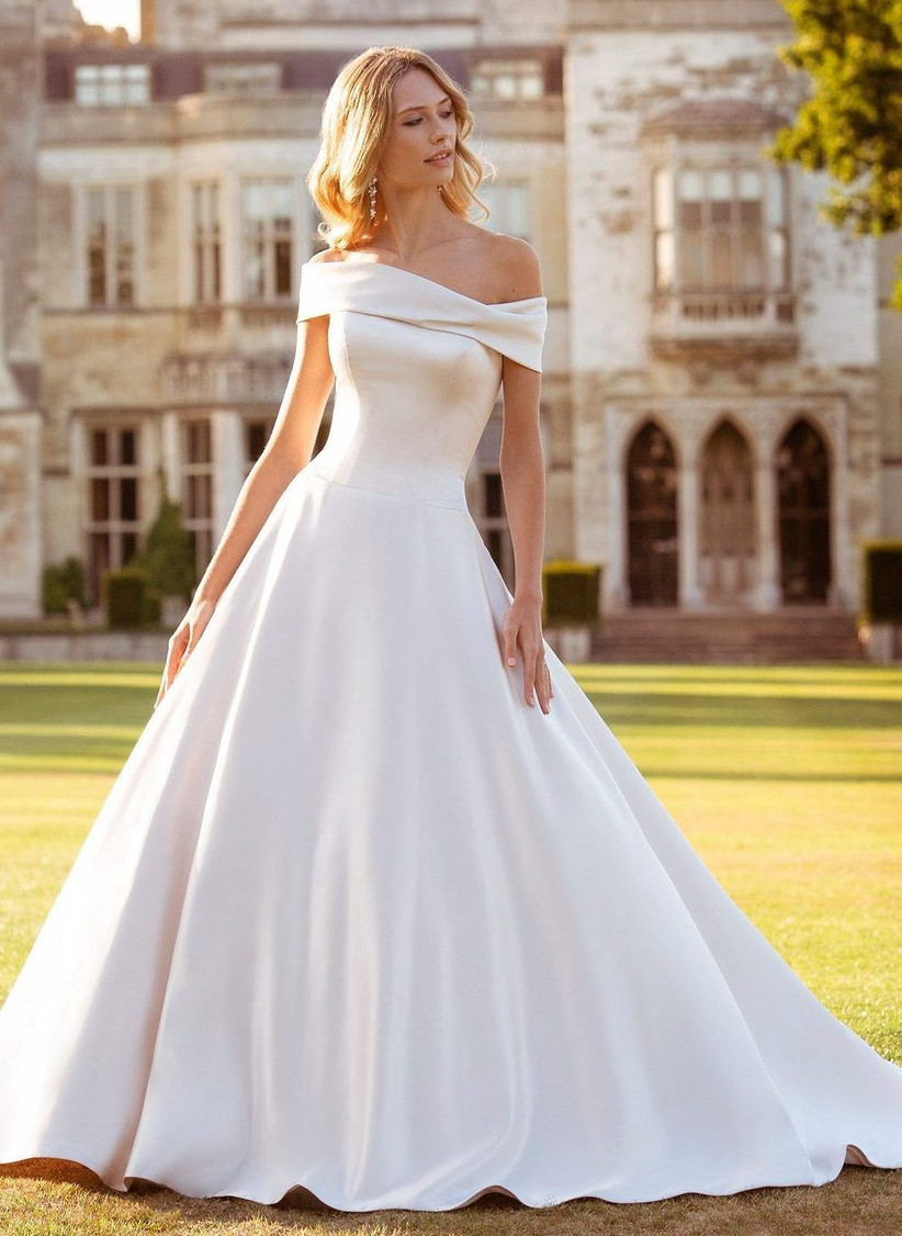 45 Gorgeous Off the Shoulder Wedding Dresses - hitched.co.uk