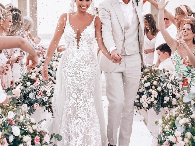 sam faiers dress at billies bridal shower
