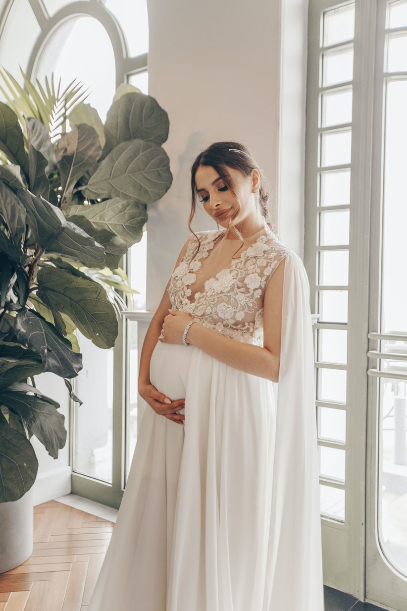 beautiful maternity wedding gowns