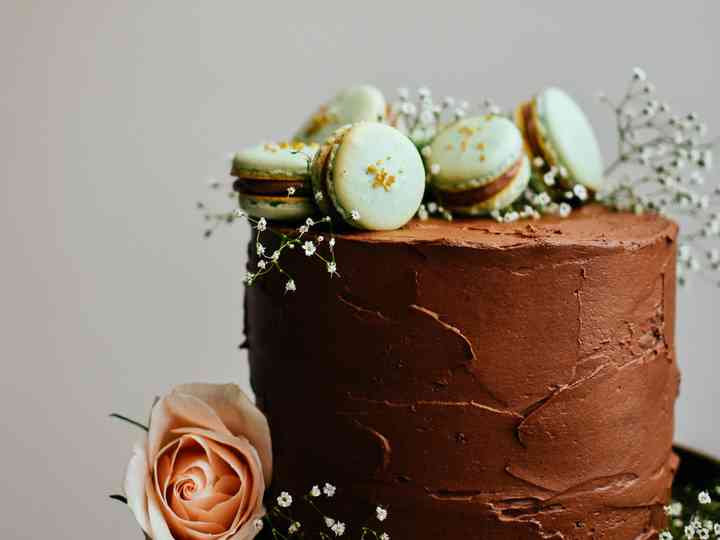 Chocolate Wedding Cakes 26 Delicious Creations Hitched Co Uk
