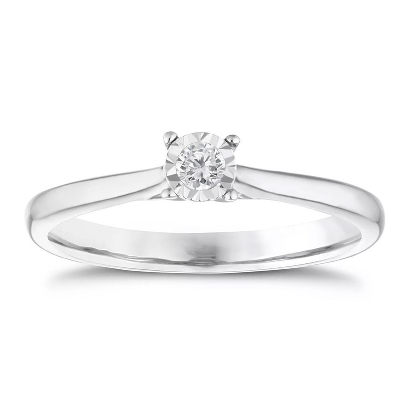 The 38 Best Affordable Engagement Rings 2021 - hitched.co.uk