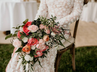 The 23 Must-Ask Questions for Your Wedding Florist