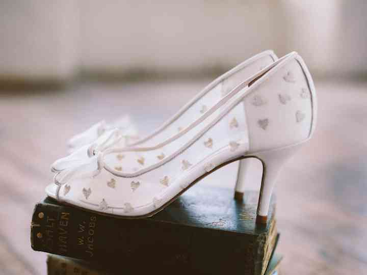 bridal shoe shops