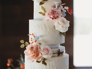 17 Lace Wedding Cakes That Will Take Your Breath Away