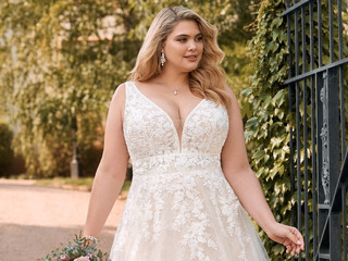 17 Best Plus Size Bridal Boutiques in the UK