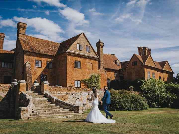 How To Save Money On Your Wedding Venue The Secret To Saving