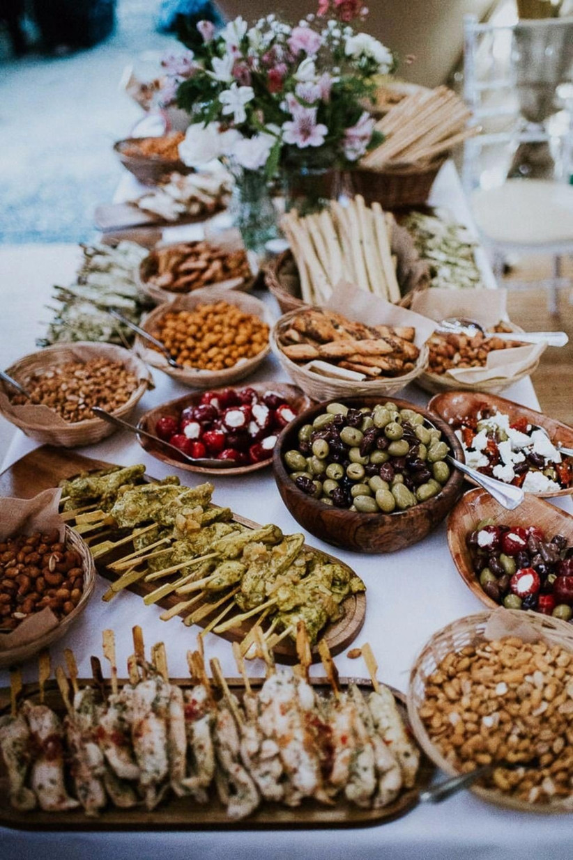 Grazing Tables: 18 Ideas for Your Wedding and How to Make Your Own