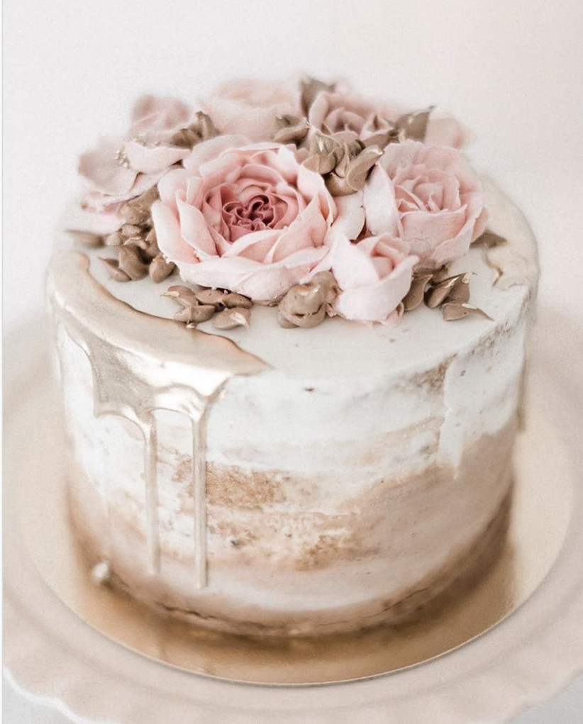 6 simple and sweet ideas to decorate your wedding cake