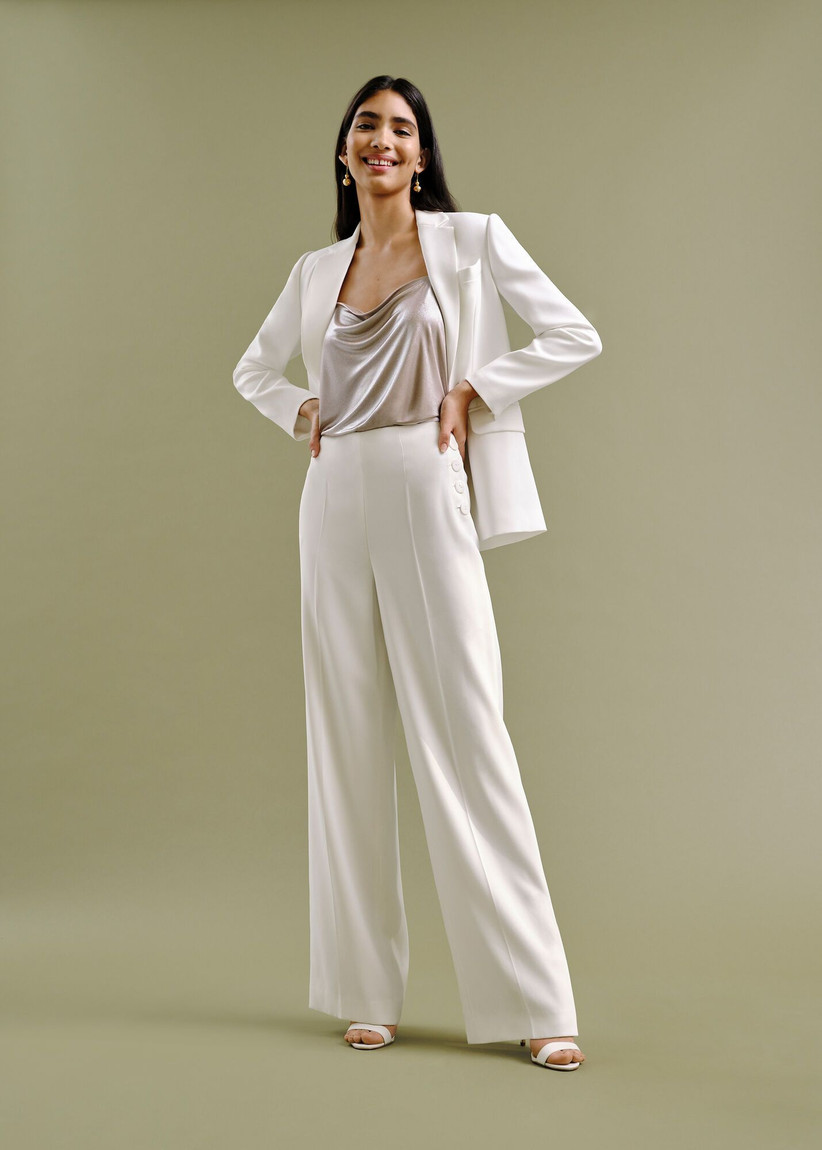 33 Chic Wedding Suits for Women to Buy Now