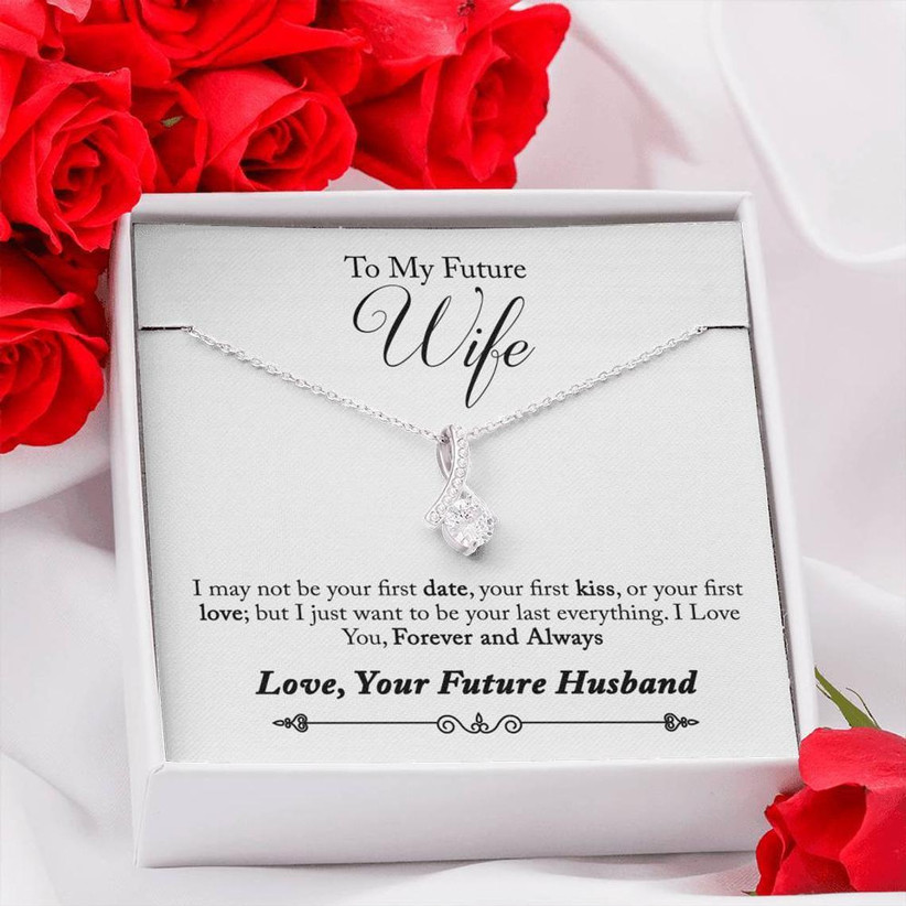 Gifts For Fiance Her 10 Gifts For Girlfriend That She Actually Wants 