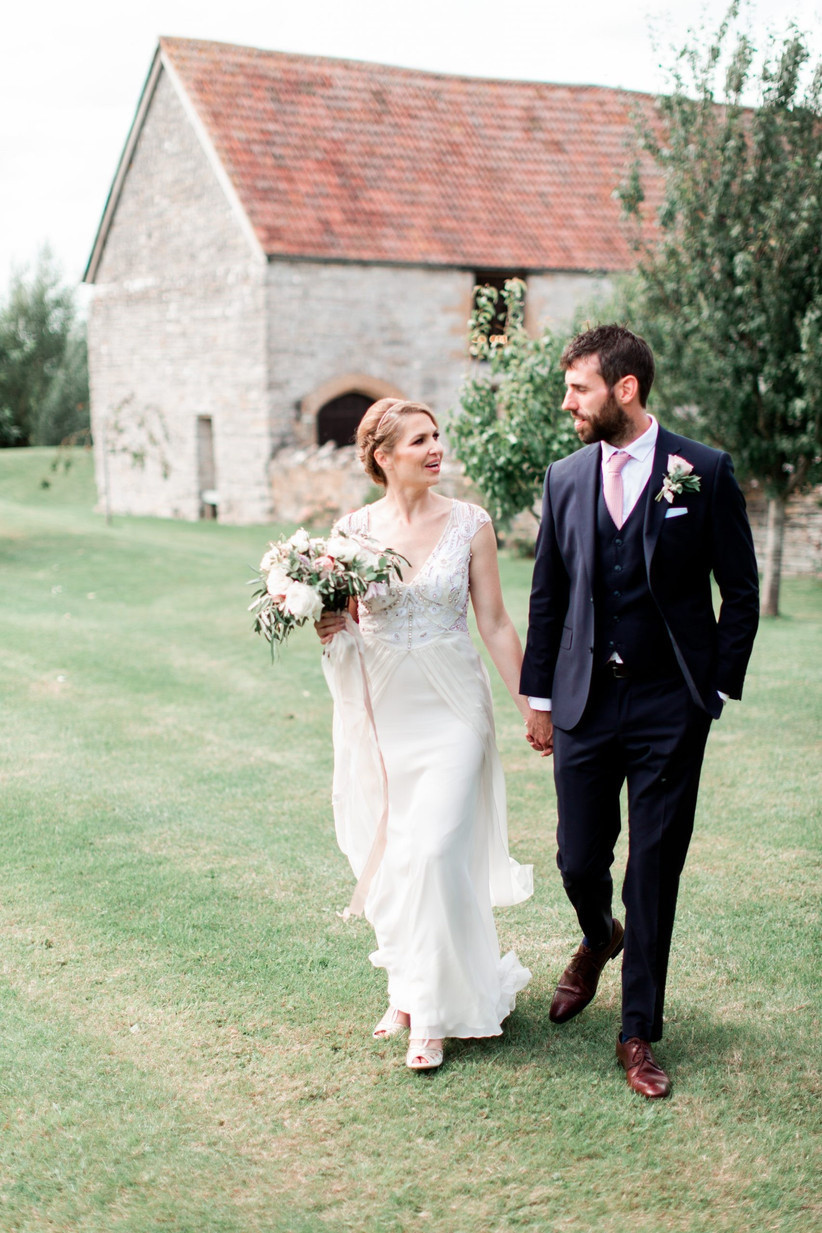 outdoor wedding suit ideas