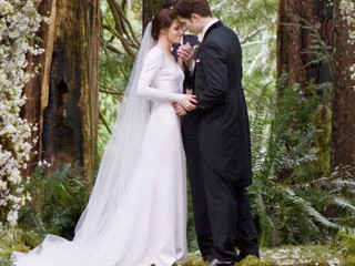 Twilight Wedding Dresses: Steal Bella Swan’s Bridal Style