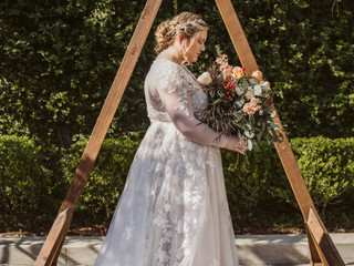 Plus Size Wedding Dress Shopping Tips: 9 Important Things You Need to Know