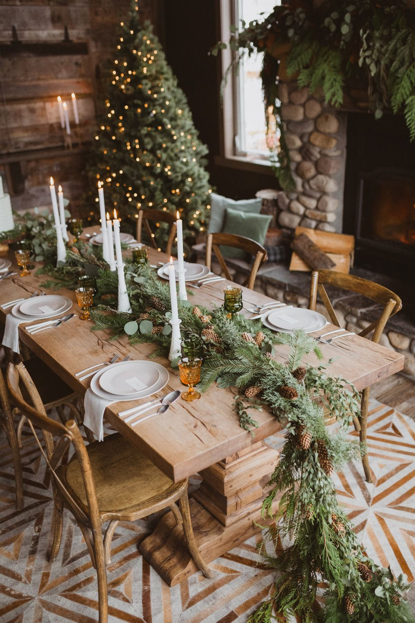 Unique Ideas For Your Christmas Themed Wedding Ceremony