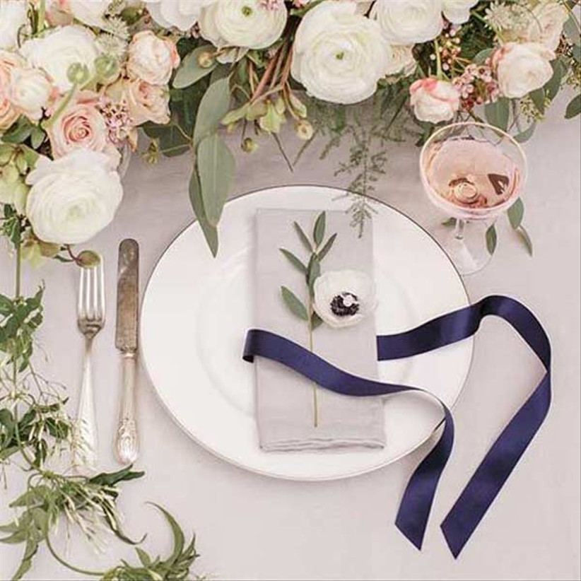 Wedding Napkins: 25 Pretty Ideas - hitched.co.uk