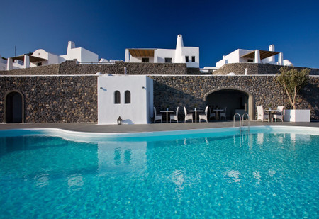 We Visited the Luxurious Carpe Diem Santorini & Here's What We Thought
