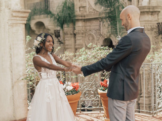 What is a Wedding First Look? Pros, Cons & Our Favourite Photos