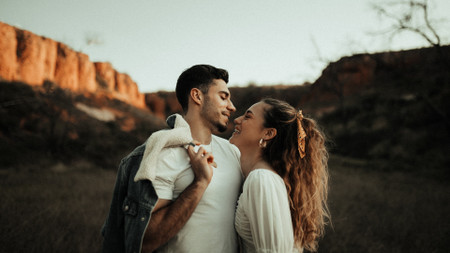 Relationship Advice: 25 Tips from Real Couples & Dating Experts