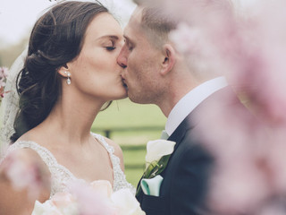 A Modern-Meets-Classic Ivory, Silver and Mint Wedding at Swynford Manor, Cambridgeshire
