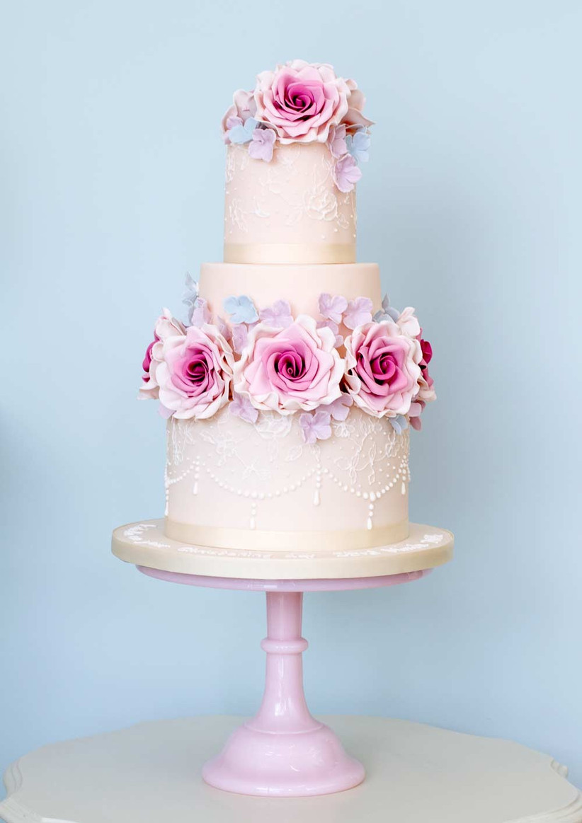 Lace Wedding Cakes That Will Take Your Breath Away - hitched.co.uk