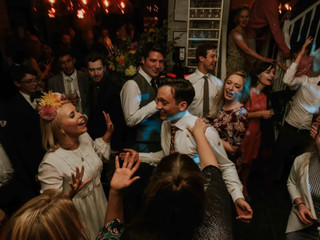80 Unique Ways to Entertain Your Wedding Guests