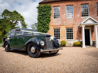 Your Complete Guide to Vintage Wedding Cars
