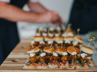 20 Wedding Food Ideas: How to Choose Your Wedding Menu