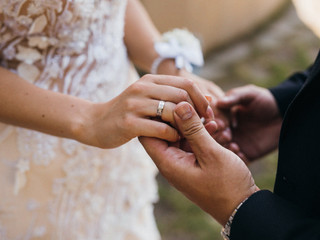 New Study: 71% of Couples Are Postponing Their Wedding Due to COVID-19